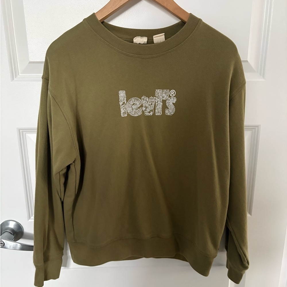 Levi's Olive Green Crew Neck with Flower Logo Size M